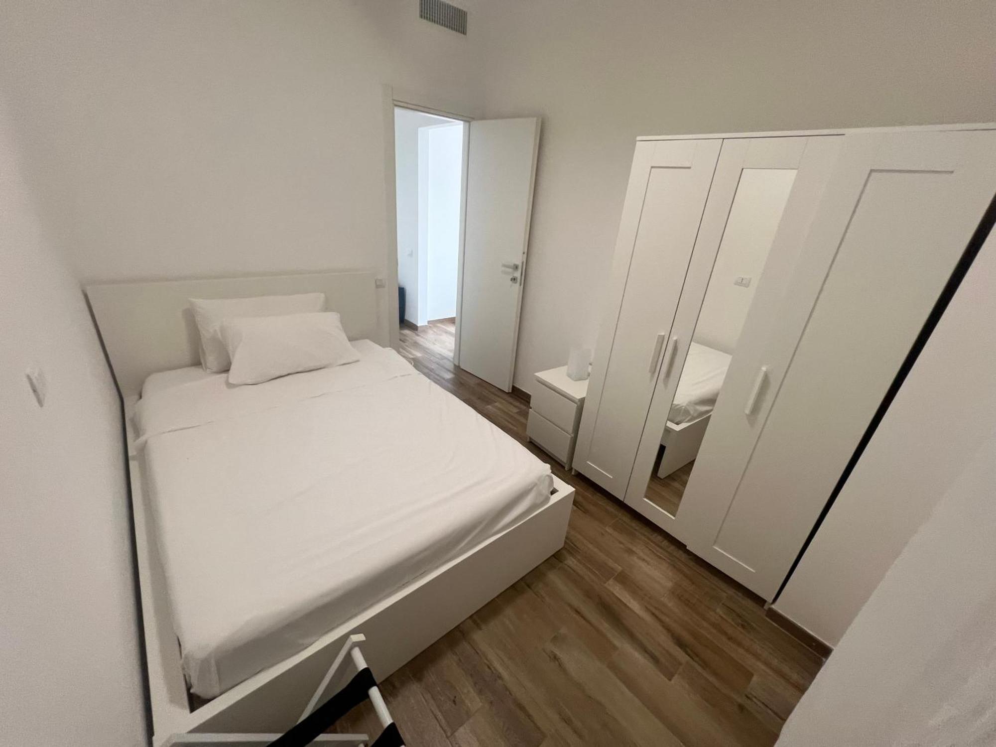 Paul House Brenta *